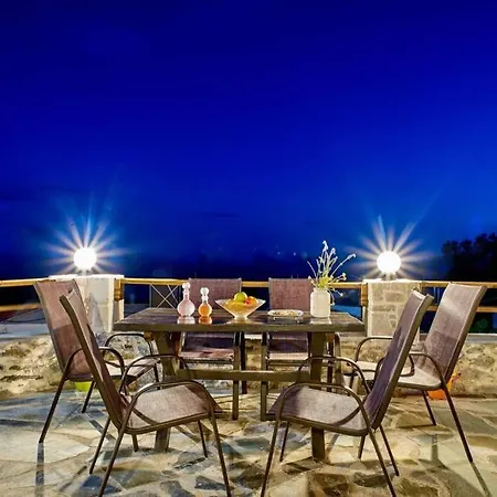 Maria's Cozy Stonehouse