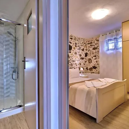 Maria's Cozy Stonehouse 度假居 Kerames